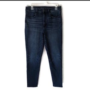 LIKE NEW AMERICAN EAGLE JEANS